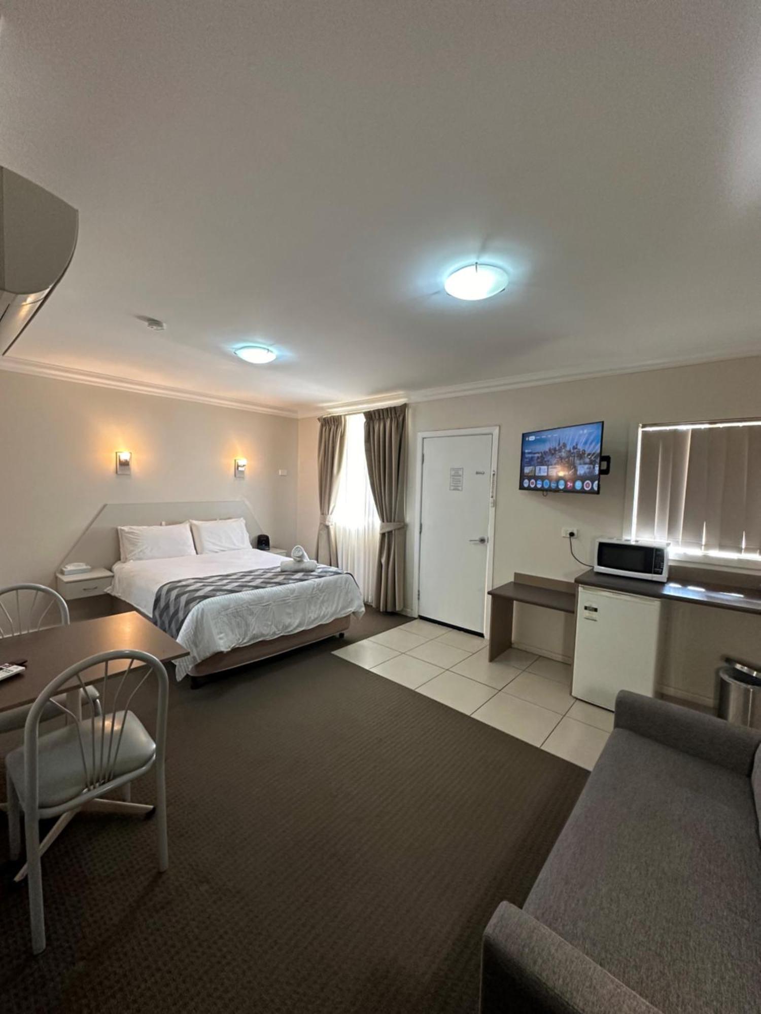 Mia Motel กริฟฟิท ภายนอก รูปภาพ