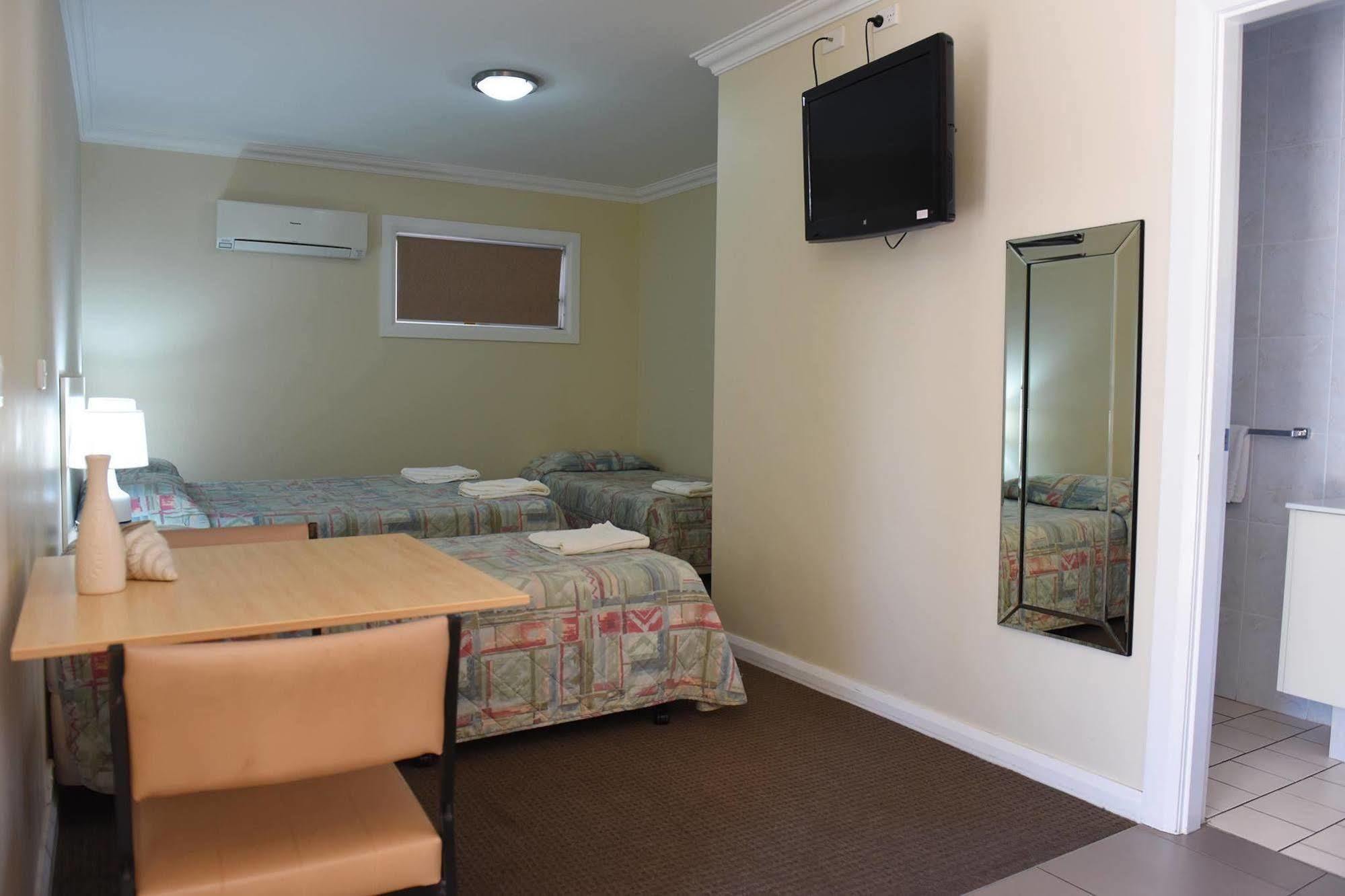 Mia Motel กริฟฟิท ภายนอก รูปภาพ