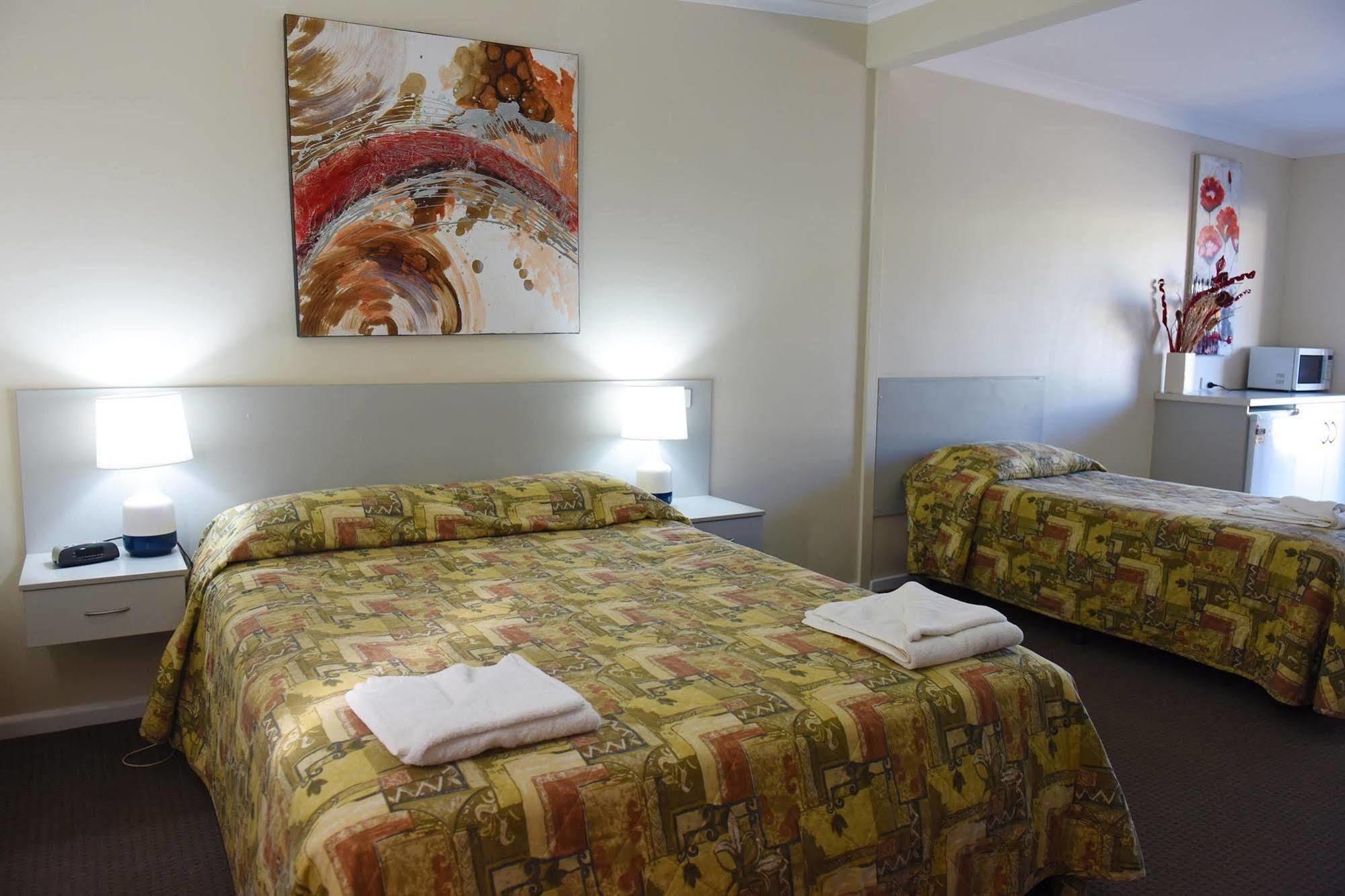 Mia Motel กริฟฟิท ภายนอก รูปภาพ