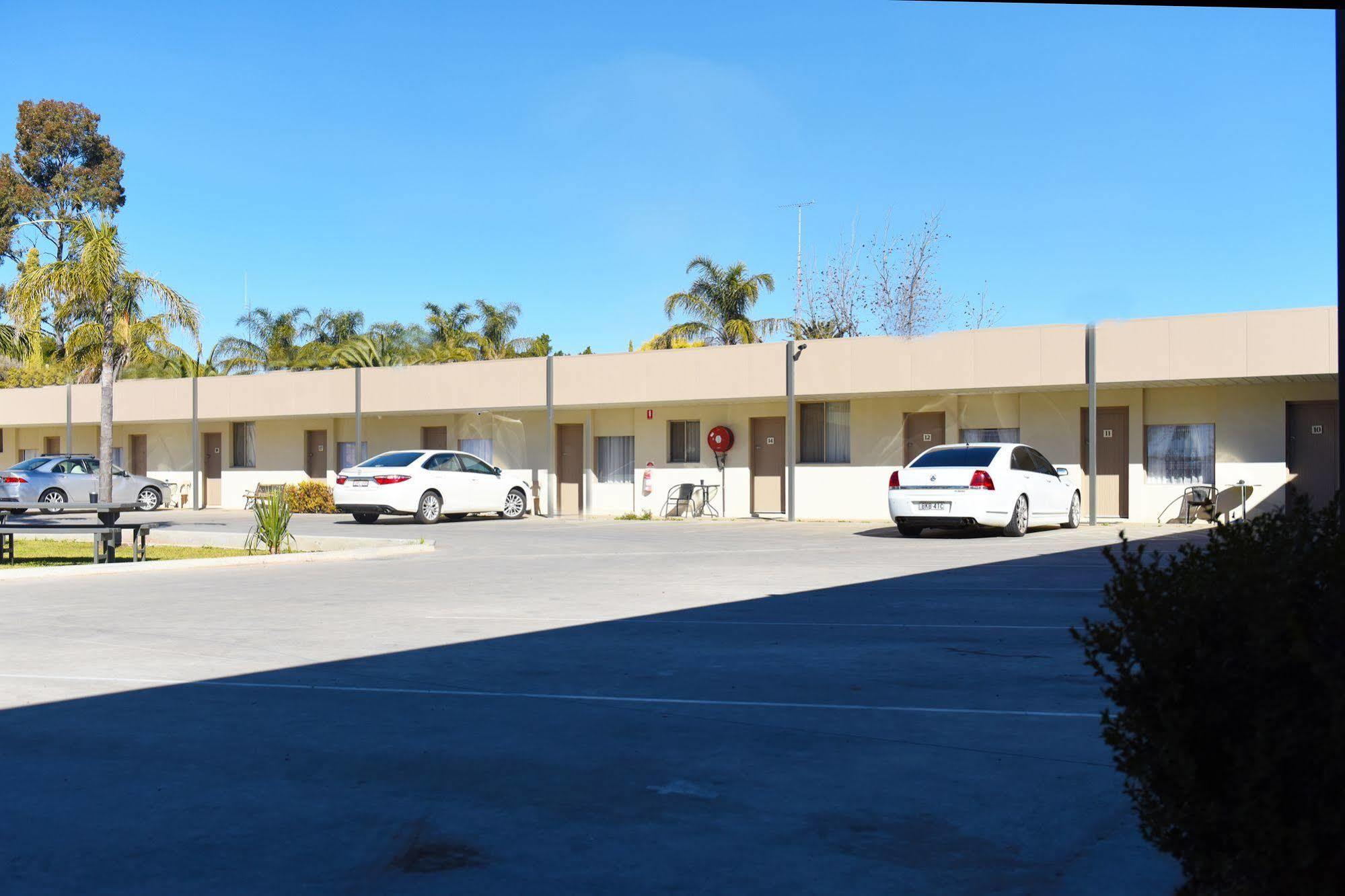Mia Motel กริฟฟิท ภายนอก รูปภาพ